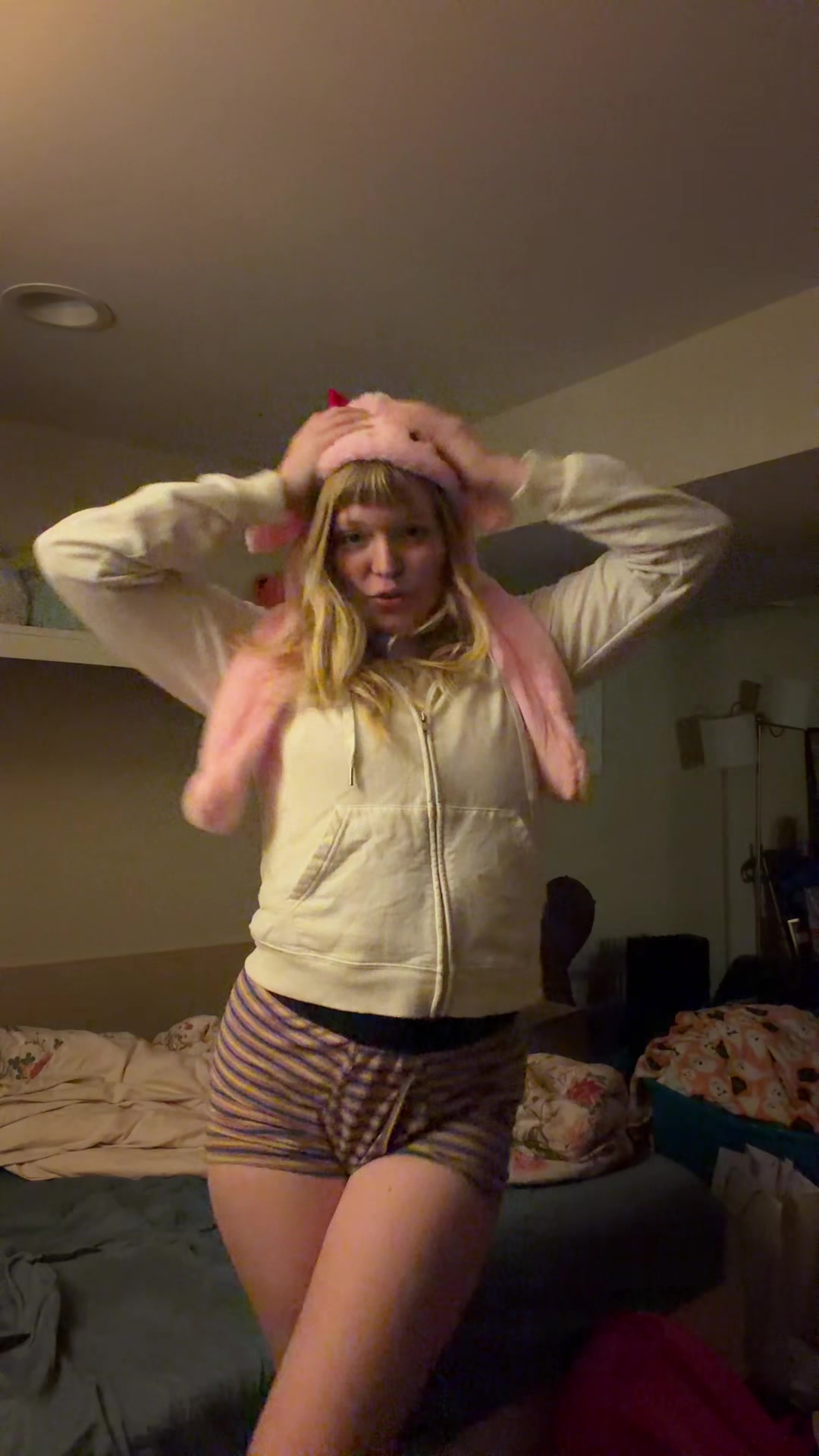 @CoolestLittleKitty 🎀
