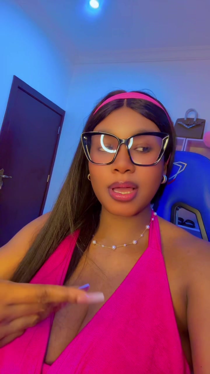@QueenMira❤️