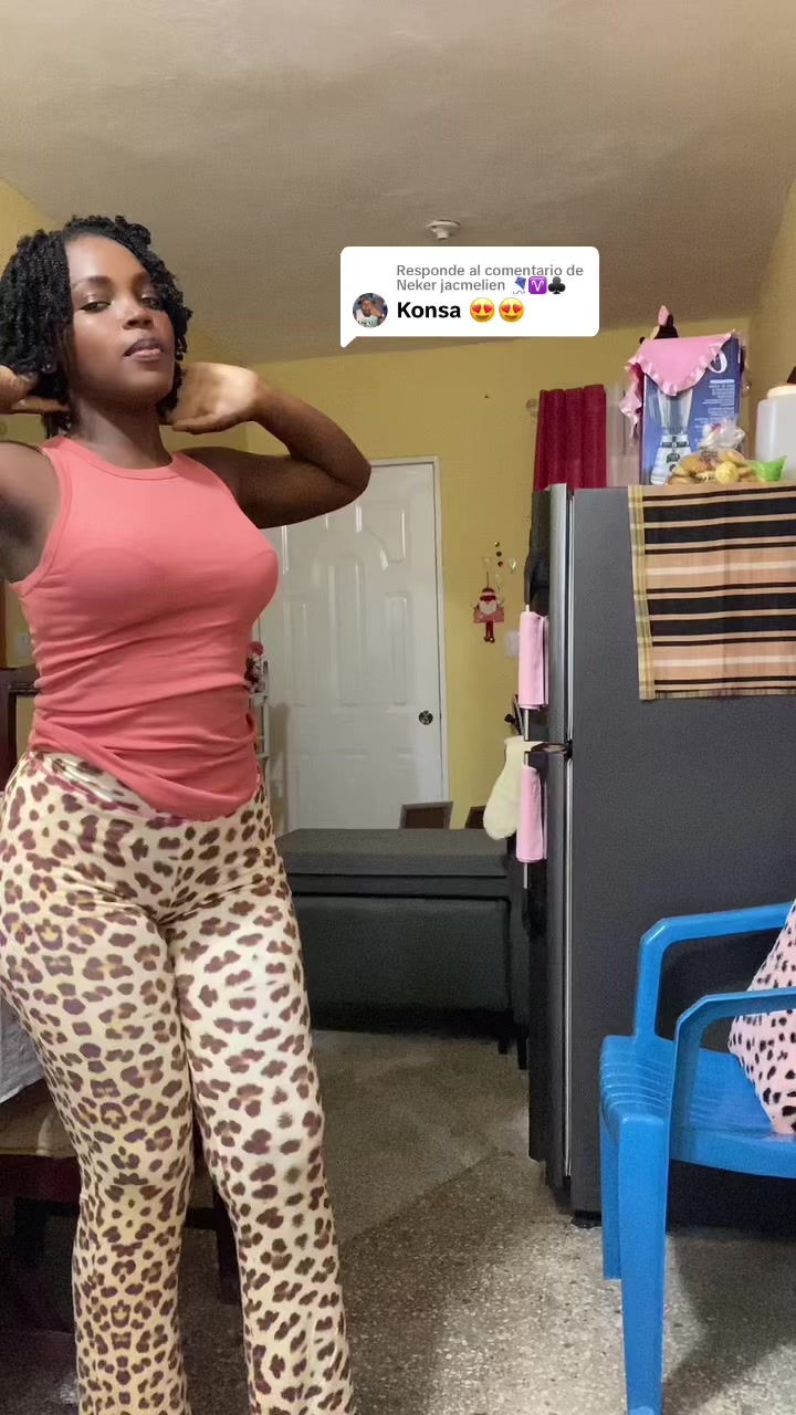 @Rosa___🦋💜