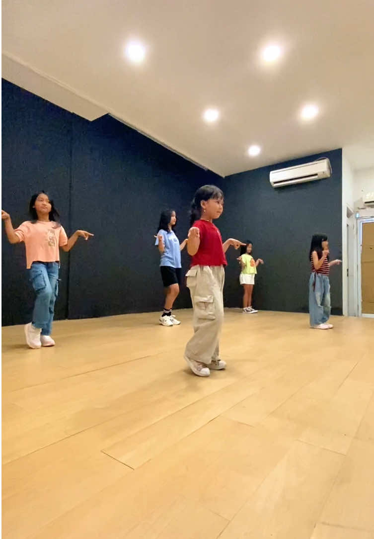 @vay_dance