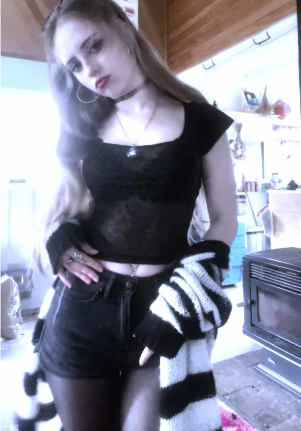 @Lo