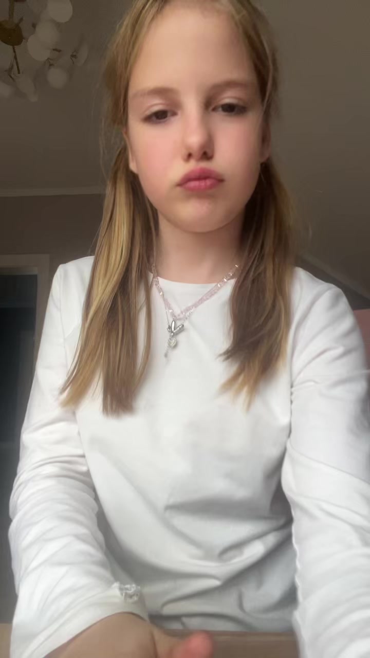@🎱@white_ queen🤍