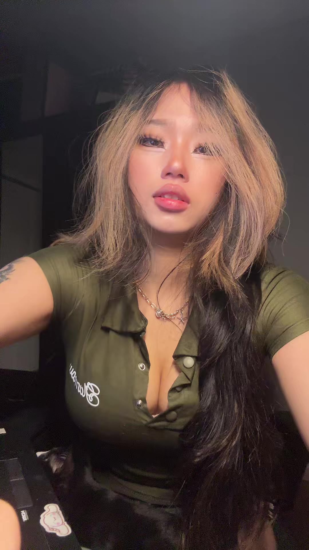 Annie Zheng (@cellow111) - Urlebird