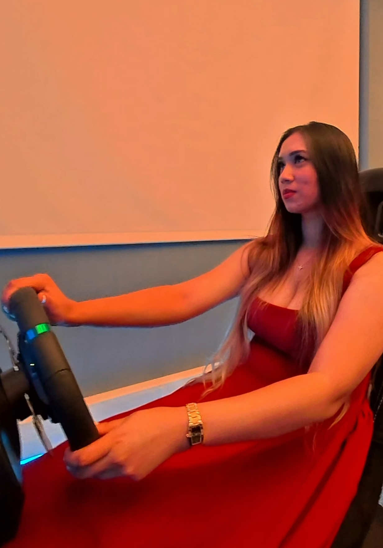 @bbcNEHAALx69