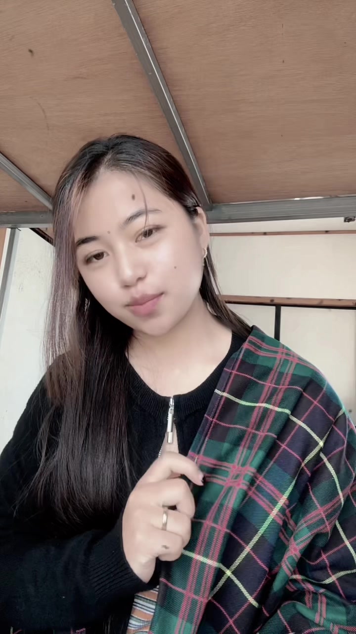 @इशा गुरुङ🇯🇵🇳🇵