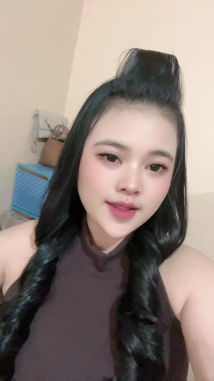 @Anggunamelya27