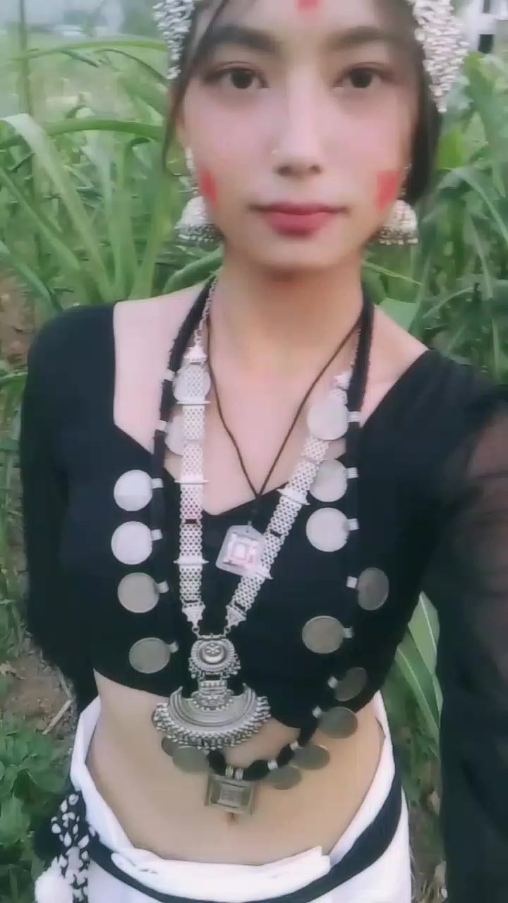 @Simran Chaudhary 👑