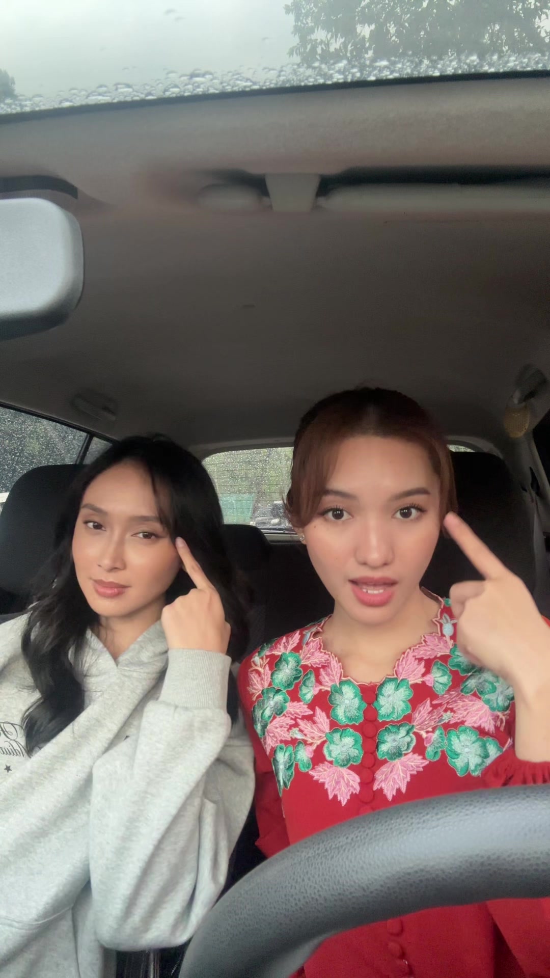 @Heyyo 🕊