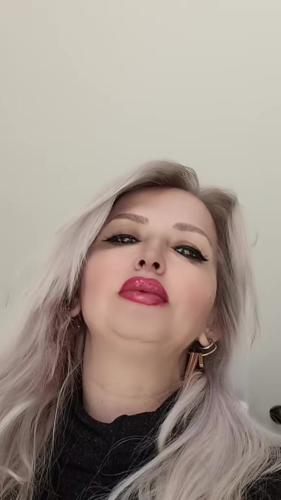 @Ela31_61