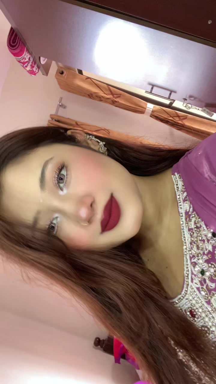 @🍷