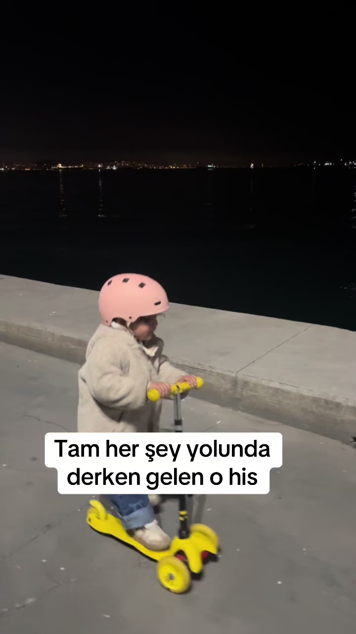 @Ece Sel&ccedil;uk Akıncı