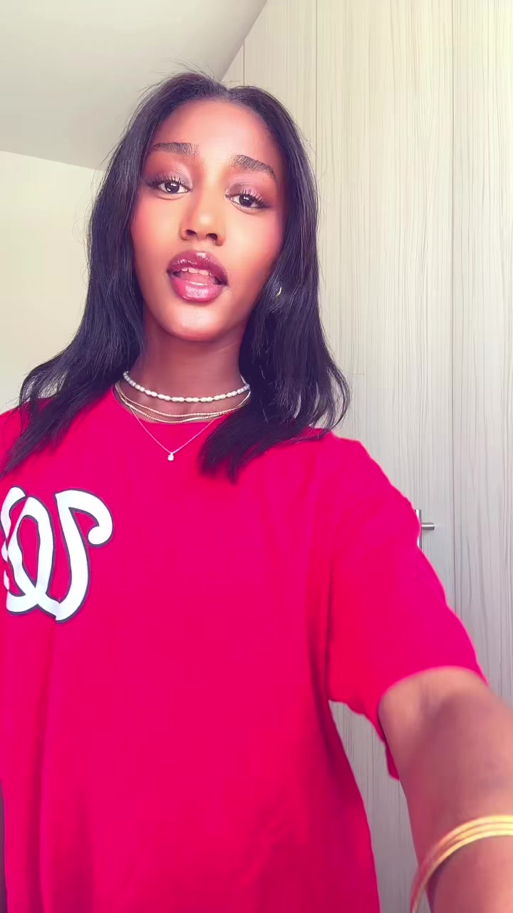 @👄