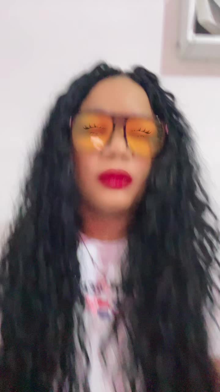 @Esther Zapata
