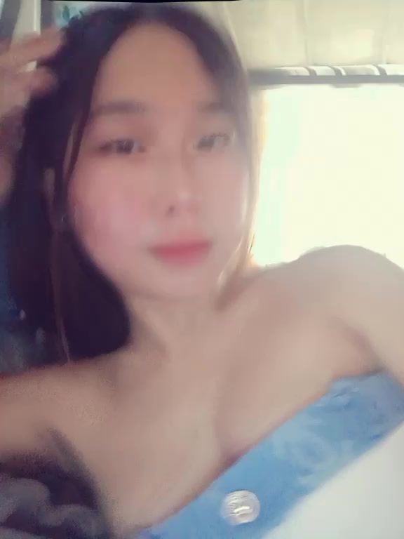 @elly