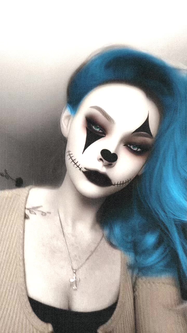 @•Traylyn•