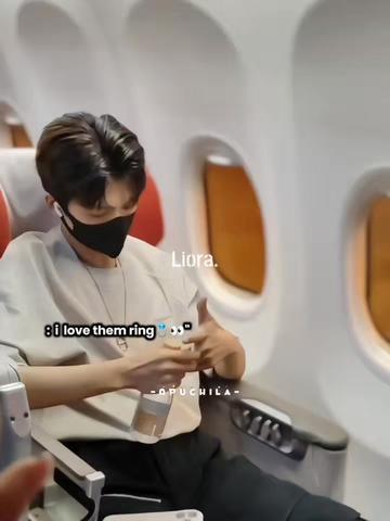 @𝐋 𝐢 𝐨 𝐫 𝐚 ⚡🌙