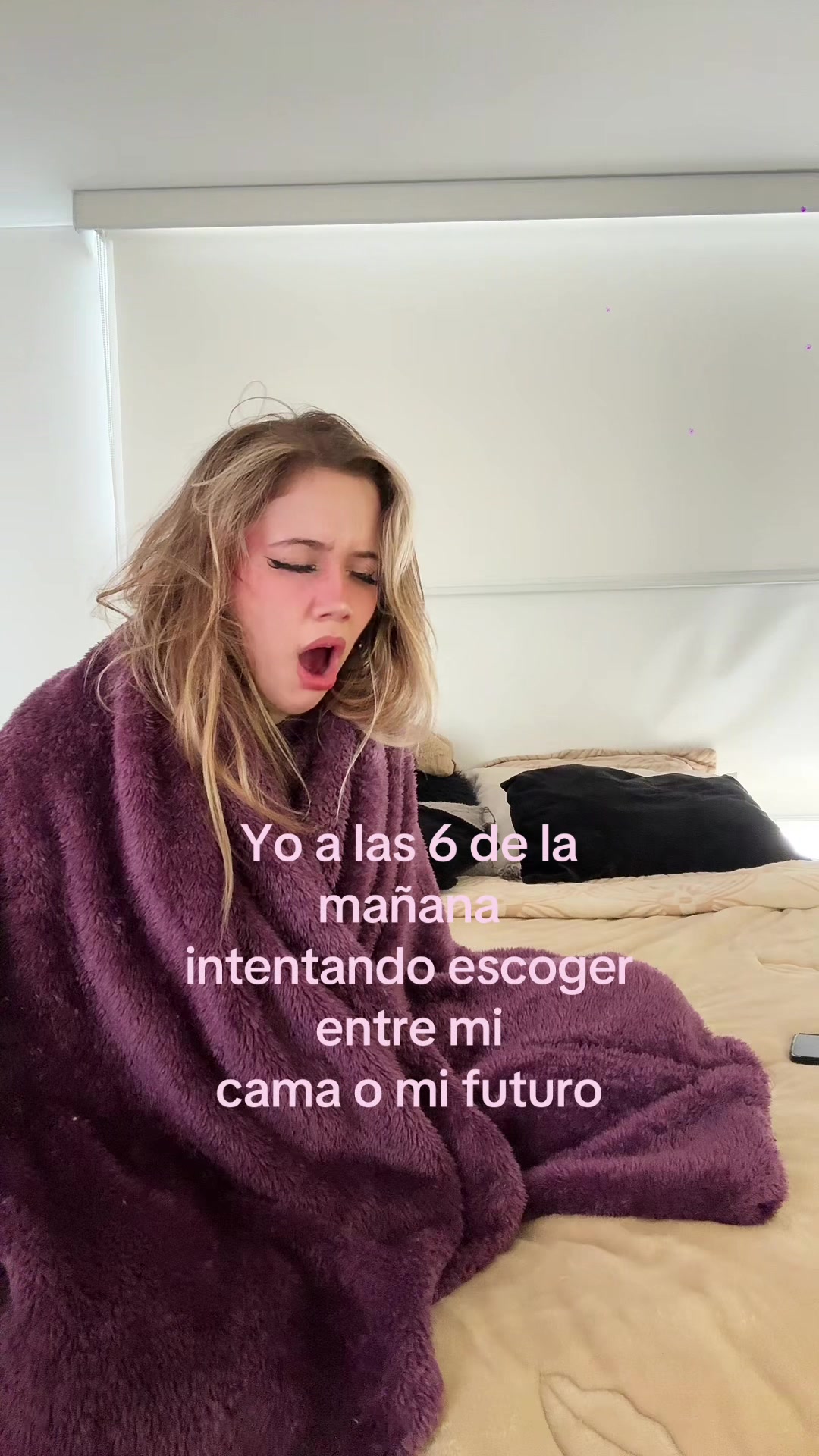 @Emikukis 🕷💜