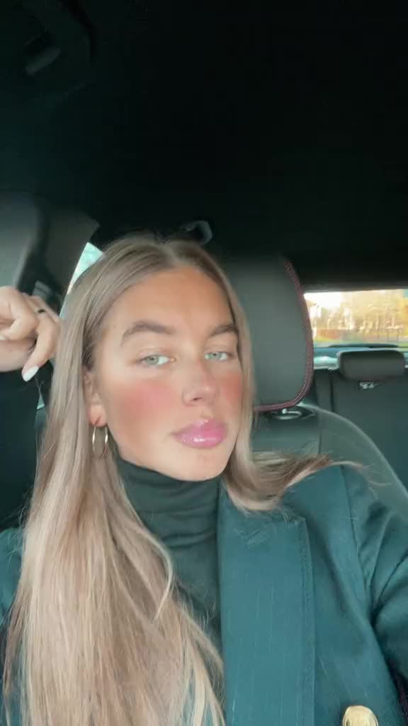 @GoddessBLN