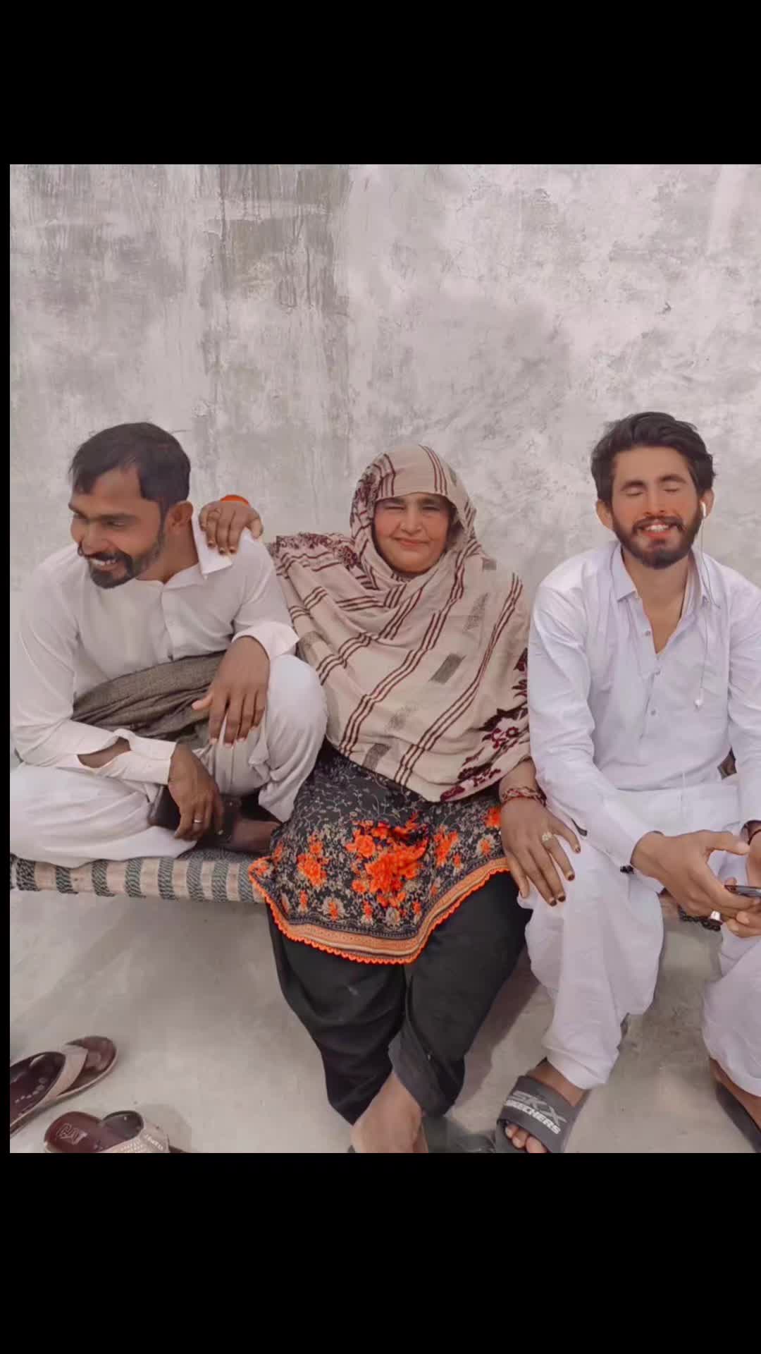 @꧁༒ منڈا گجرا دا حاصل پور آلہ༒꧂