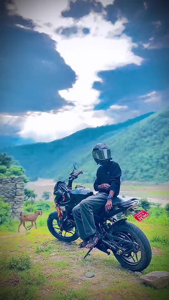 @MADHESI__XAURA