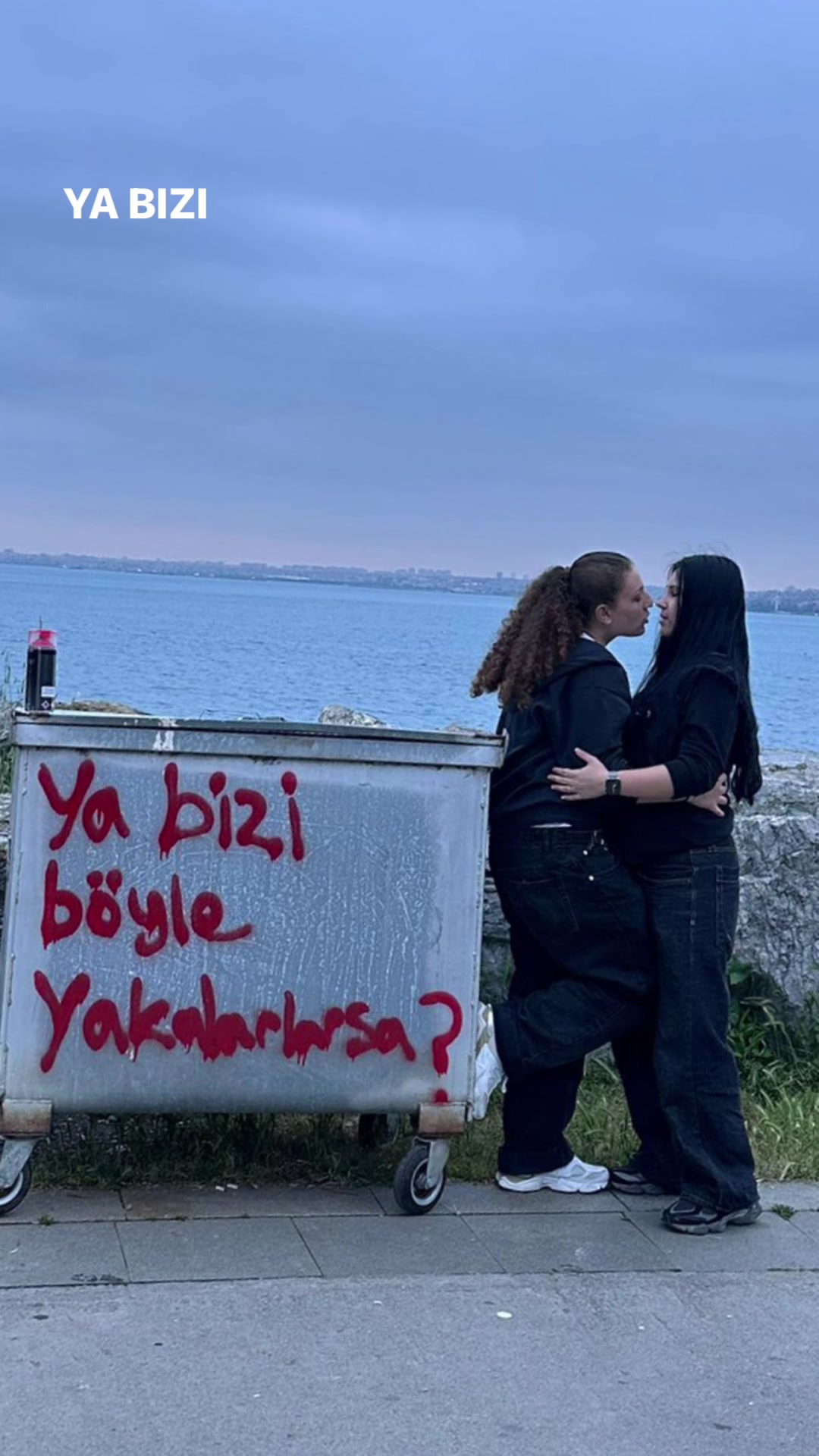 @Aylin Erdem