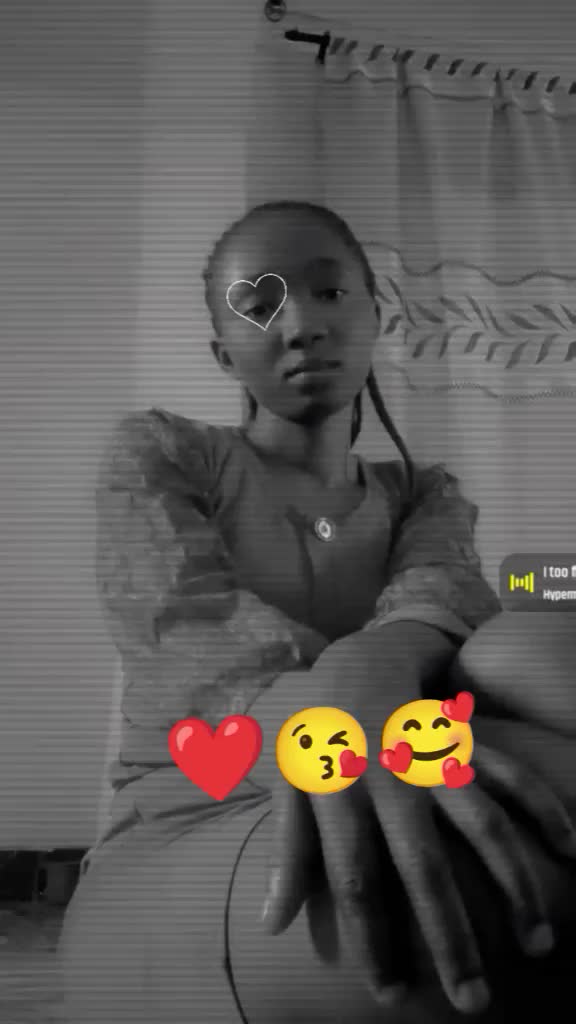 @UniQuebae