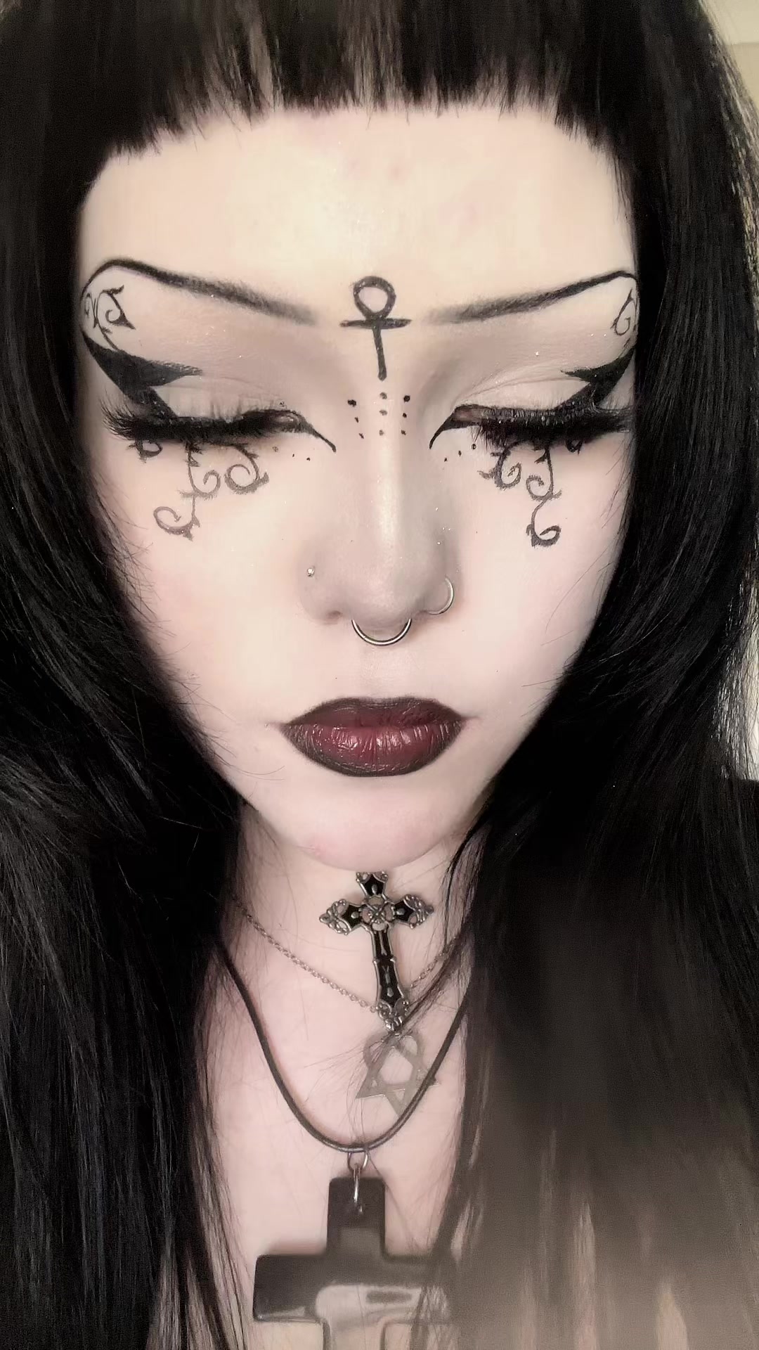 @Emily🦇🖤