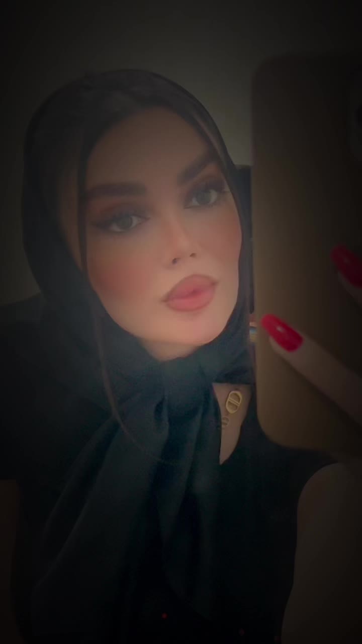 @Elaaaa_guzlu