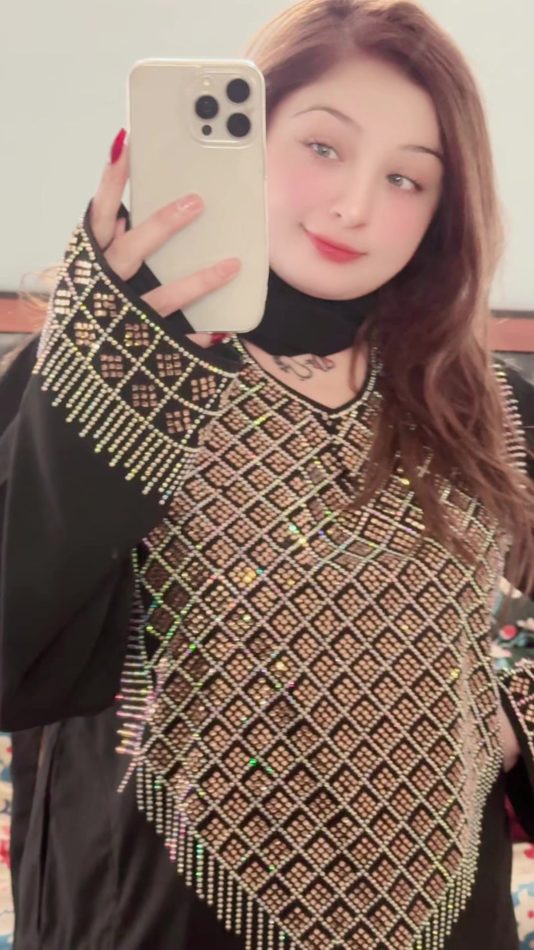 @zarosha_khan