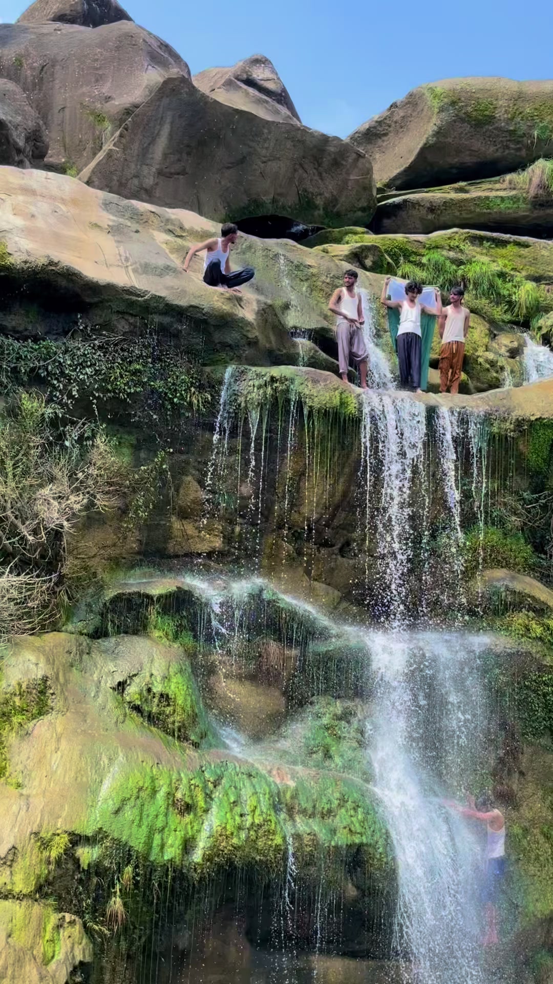 @꧁༺🥷👑🦅 کامران ستی نڑھ آلا ༺꧂