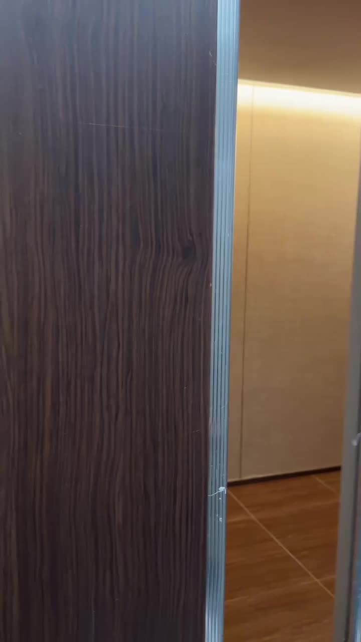 @Akari