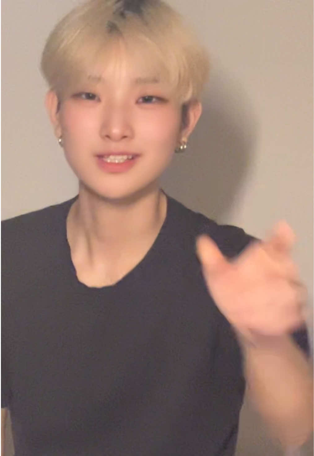 @수현