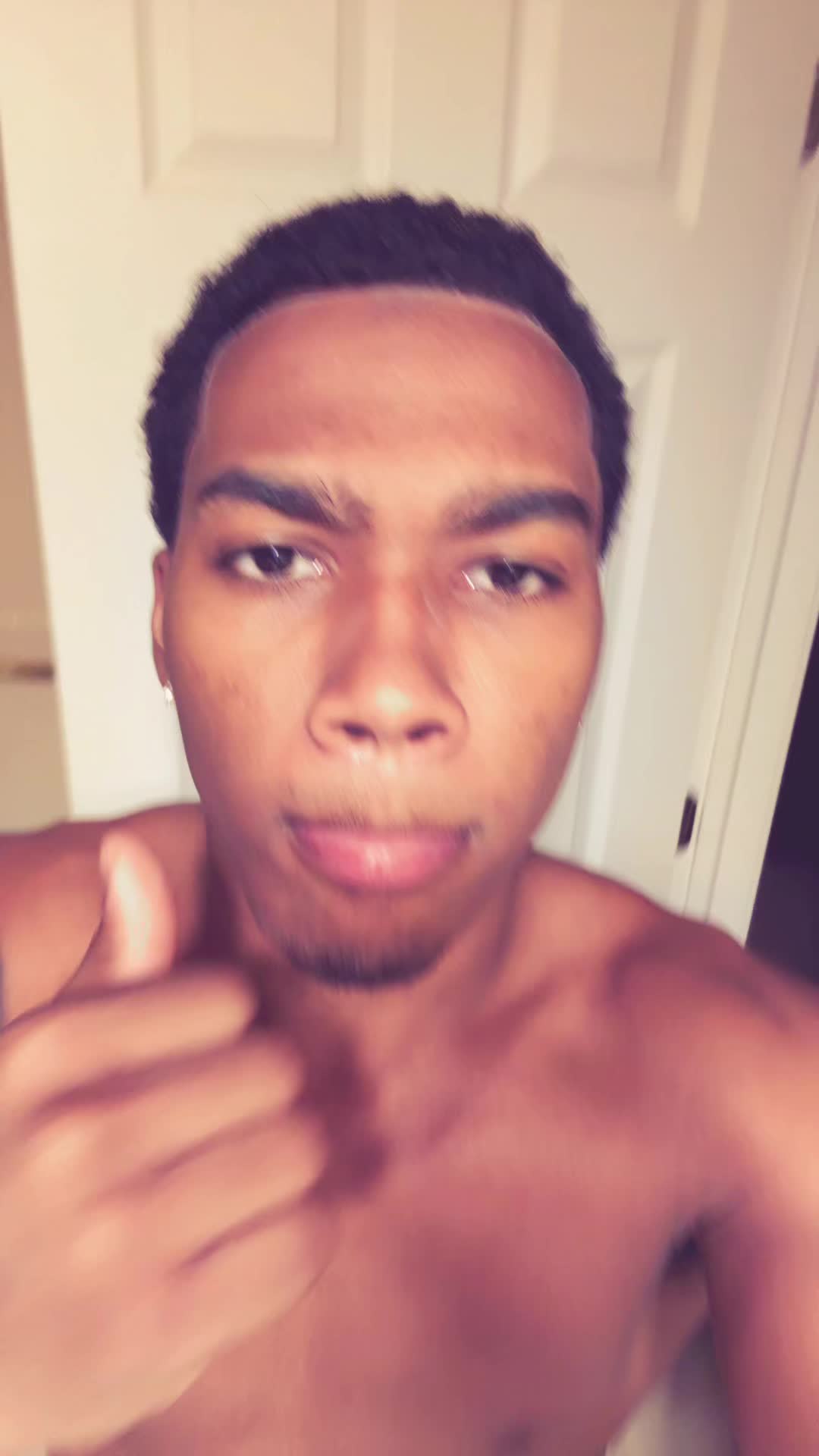 @Moneyydontsleep