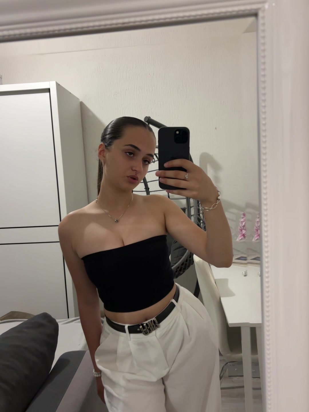 @сара
