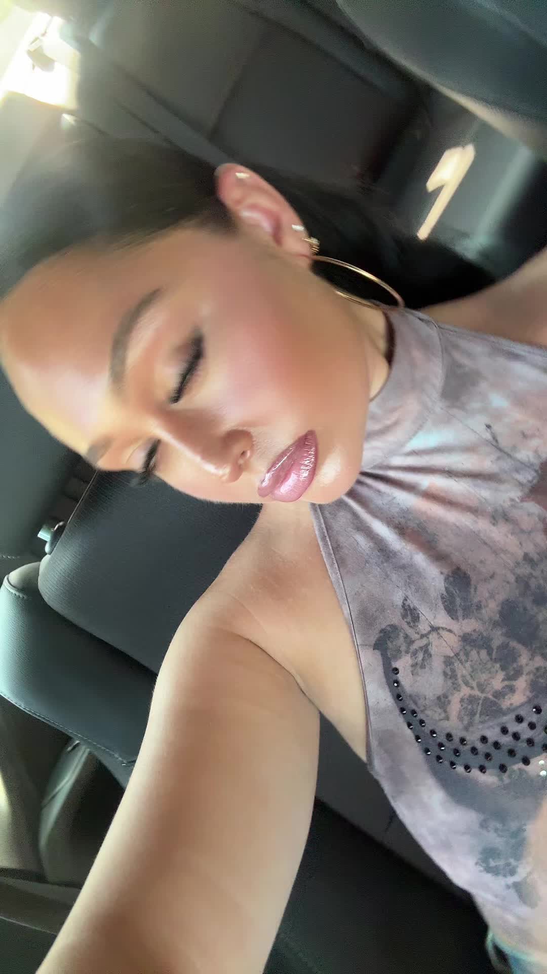 @helenamuoio_