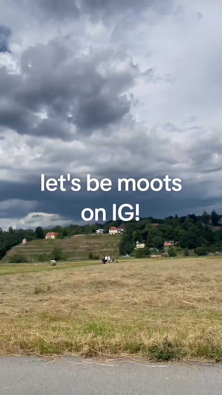 @￴
