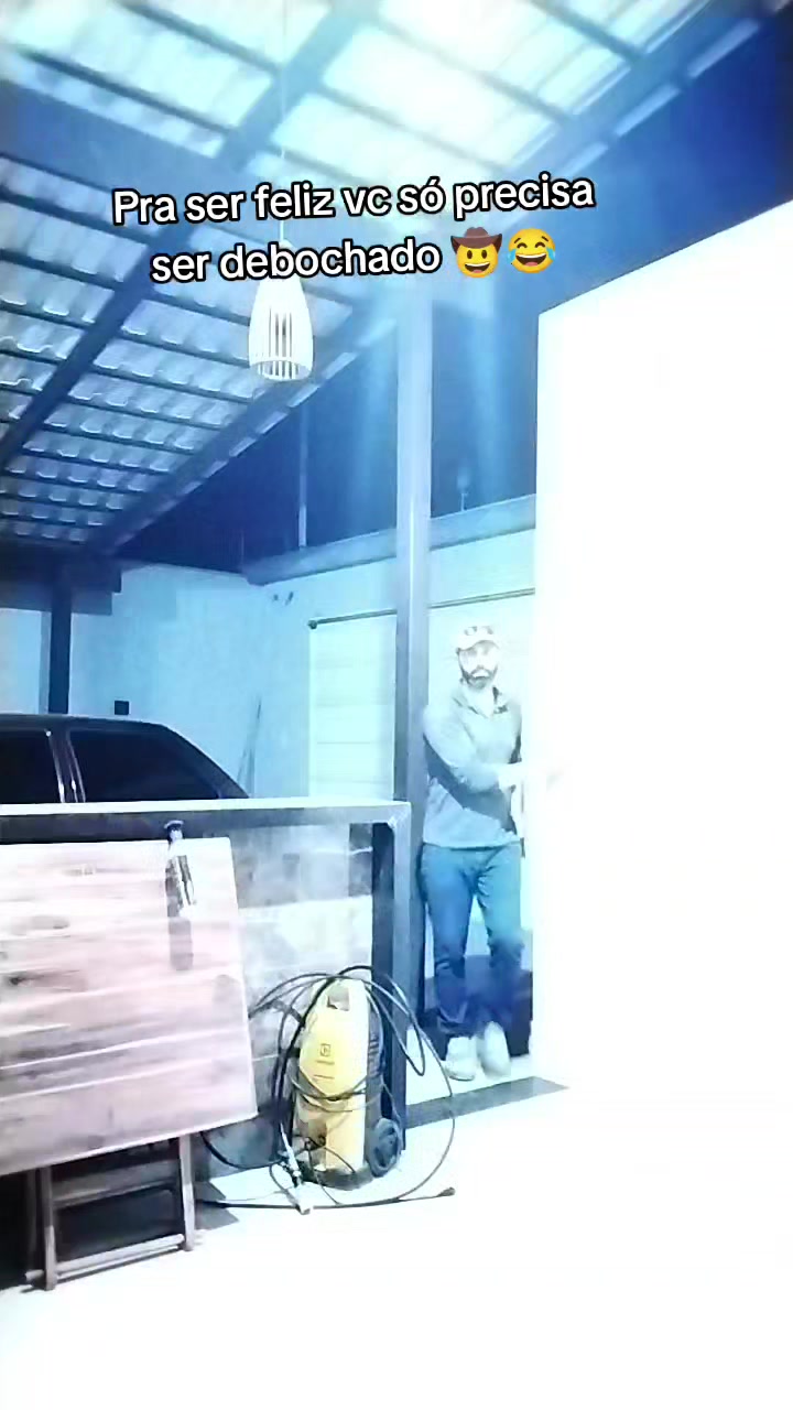 @Pedreiro debochado 🤠