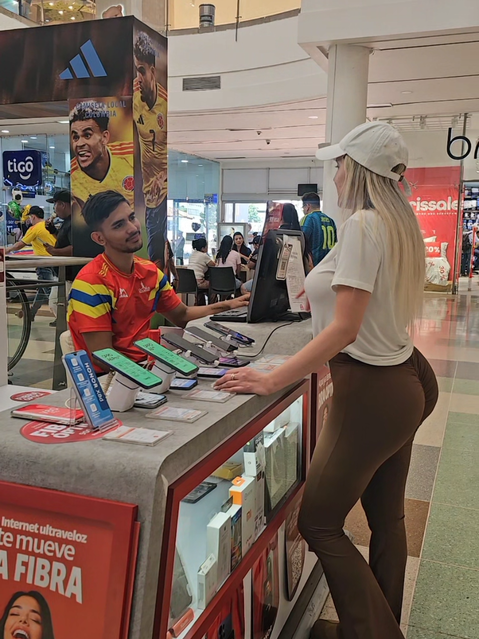 @yurivelmartel
