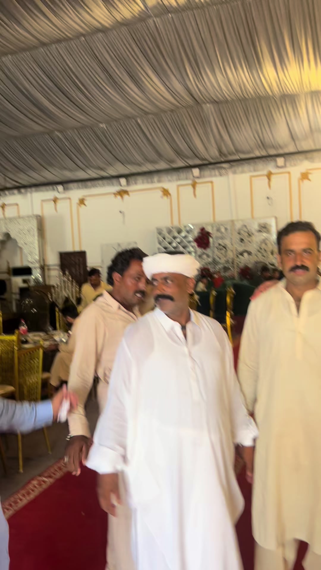 @چوہدری حُسنین گُجر