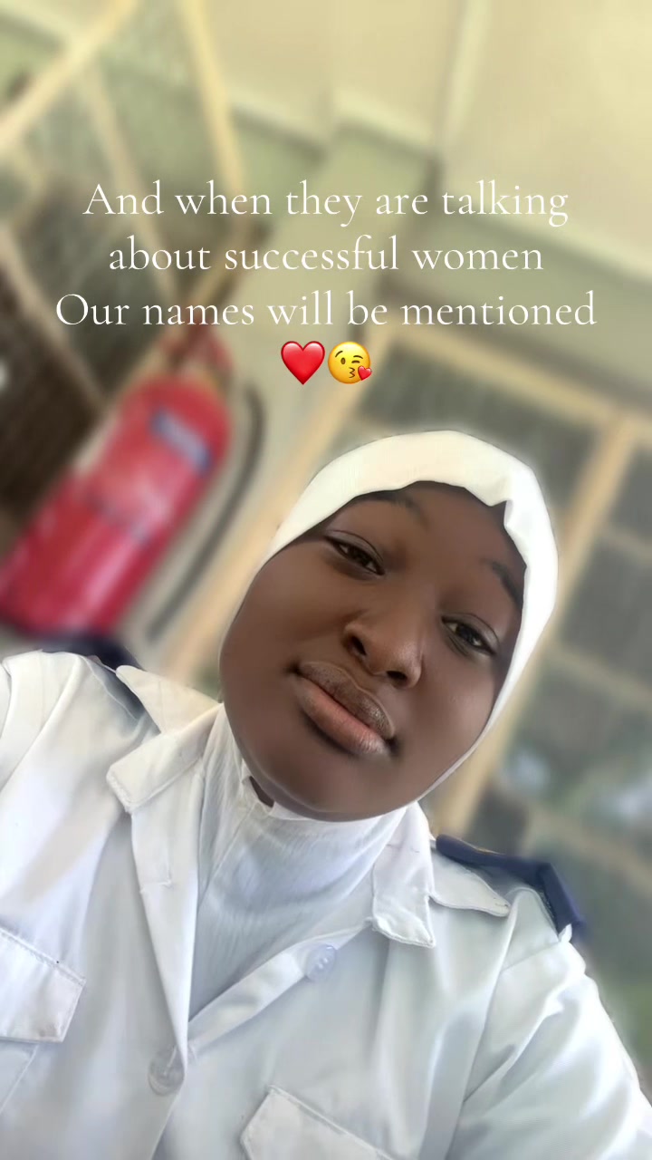 @FATHIAT🥳💯🌺🌸