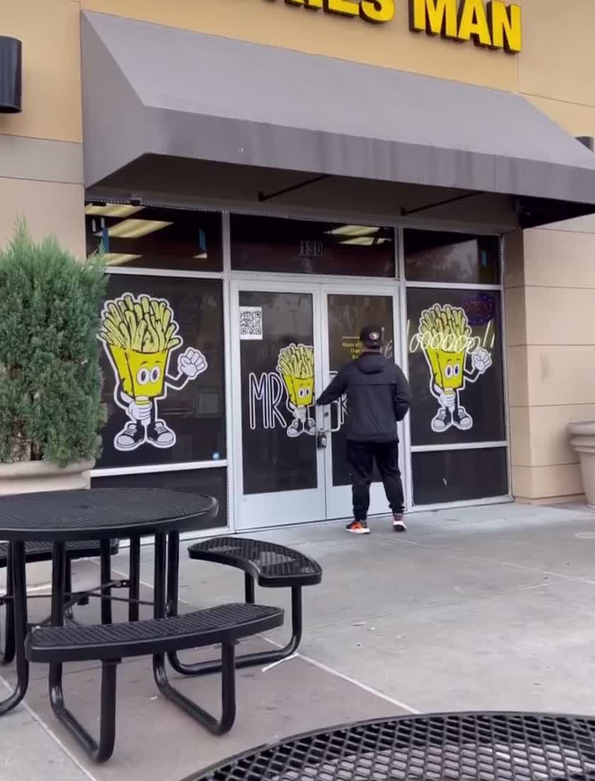 @Bestfriesinsacramento
