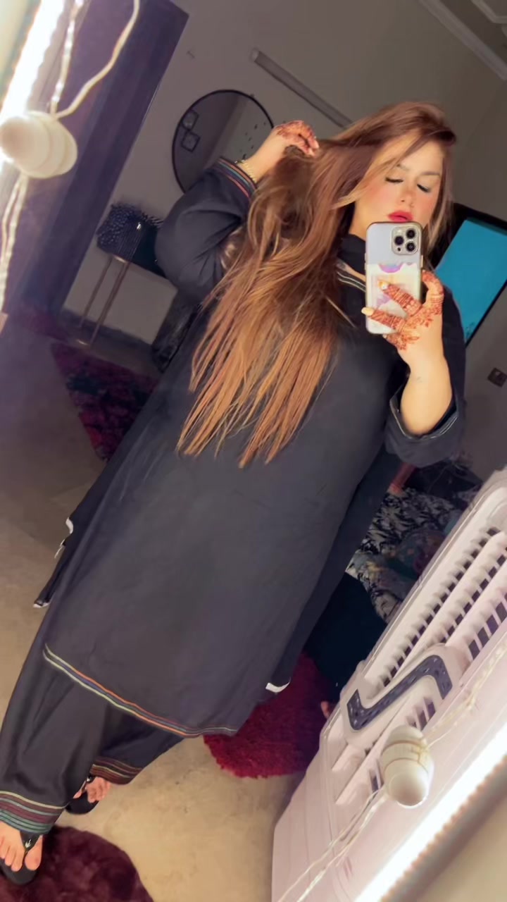 @iqra_khan