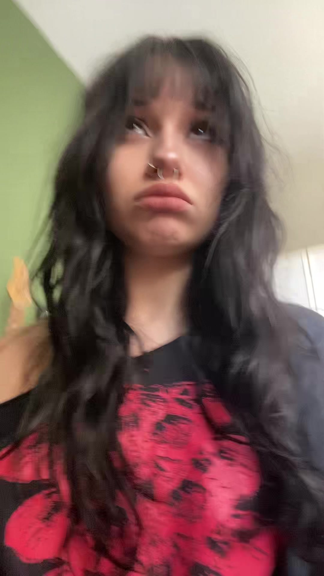 @Aprillollli >:(