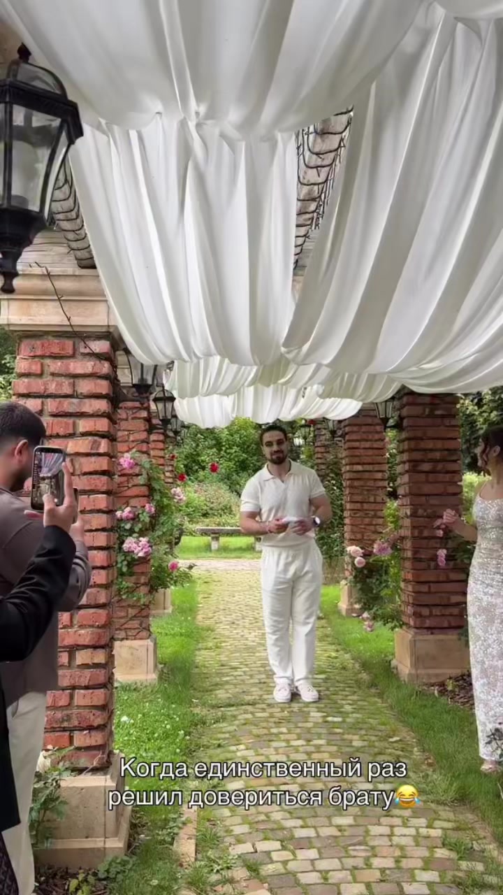 @the.dream.wedding