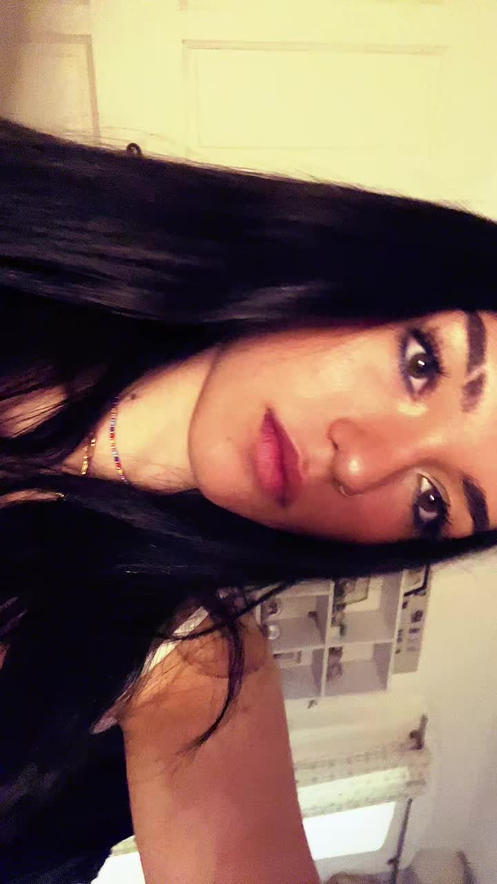 @Laura🪩🤘