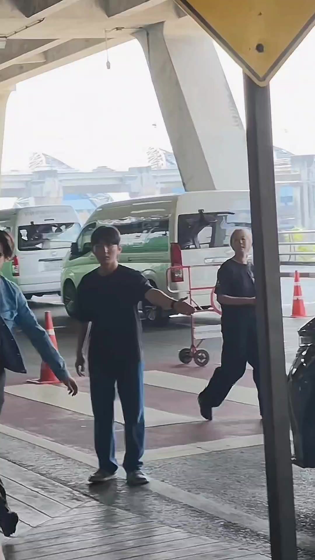 @เพื่อนเราชื่อ ปมดี ปมดี 💕💕