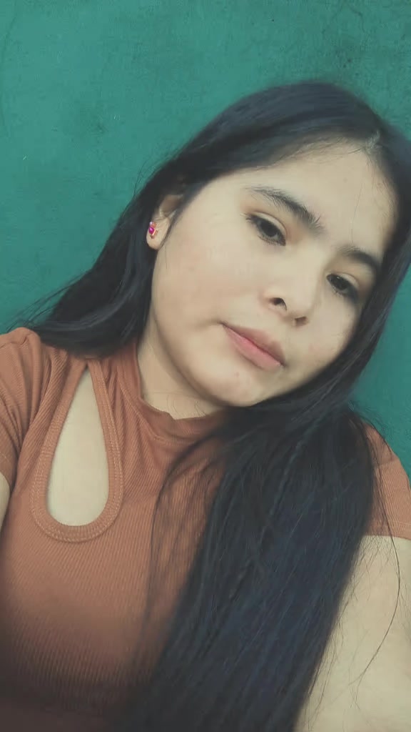 @Eli..🍒💫