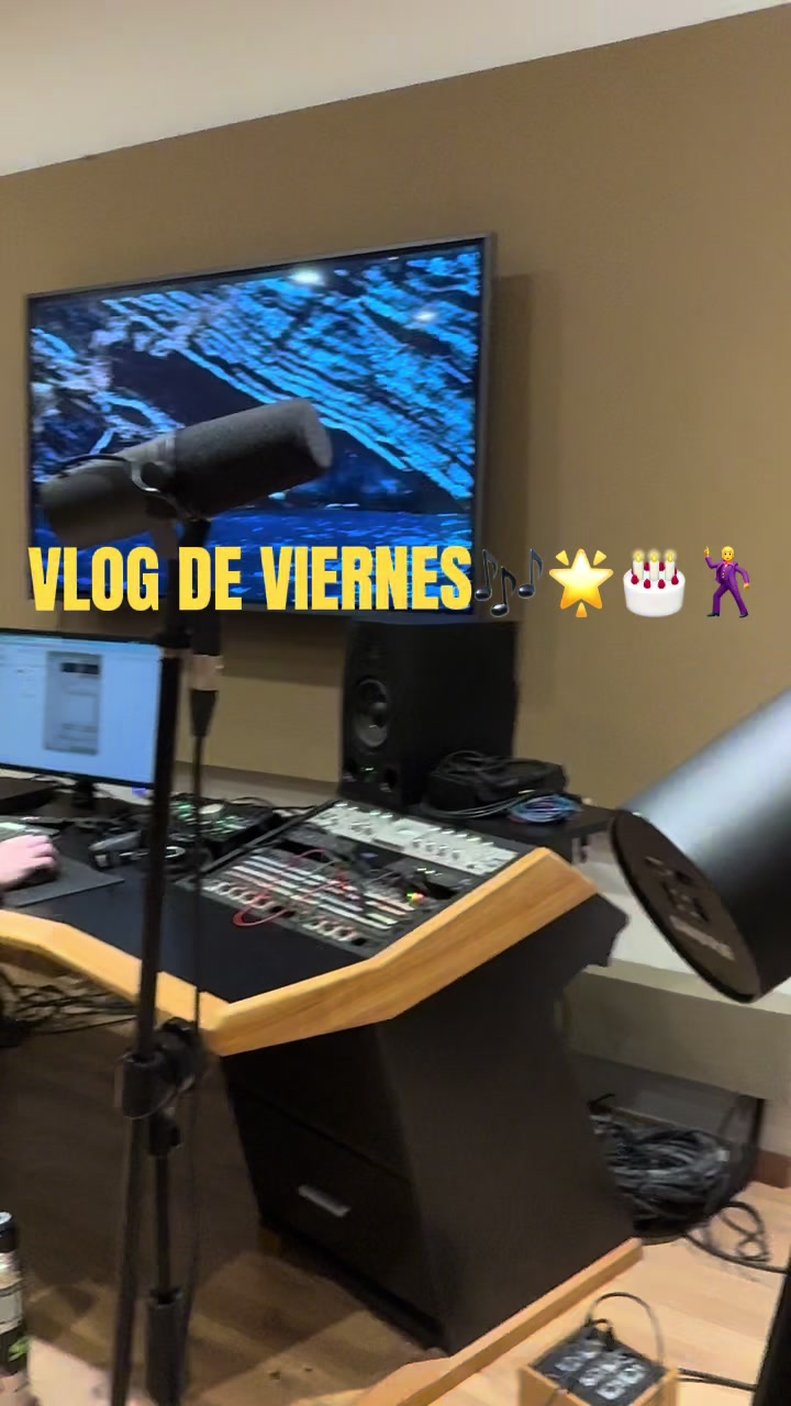 @LaraDecia