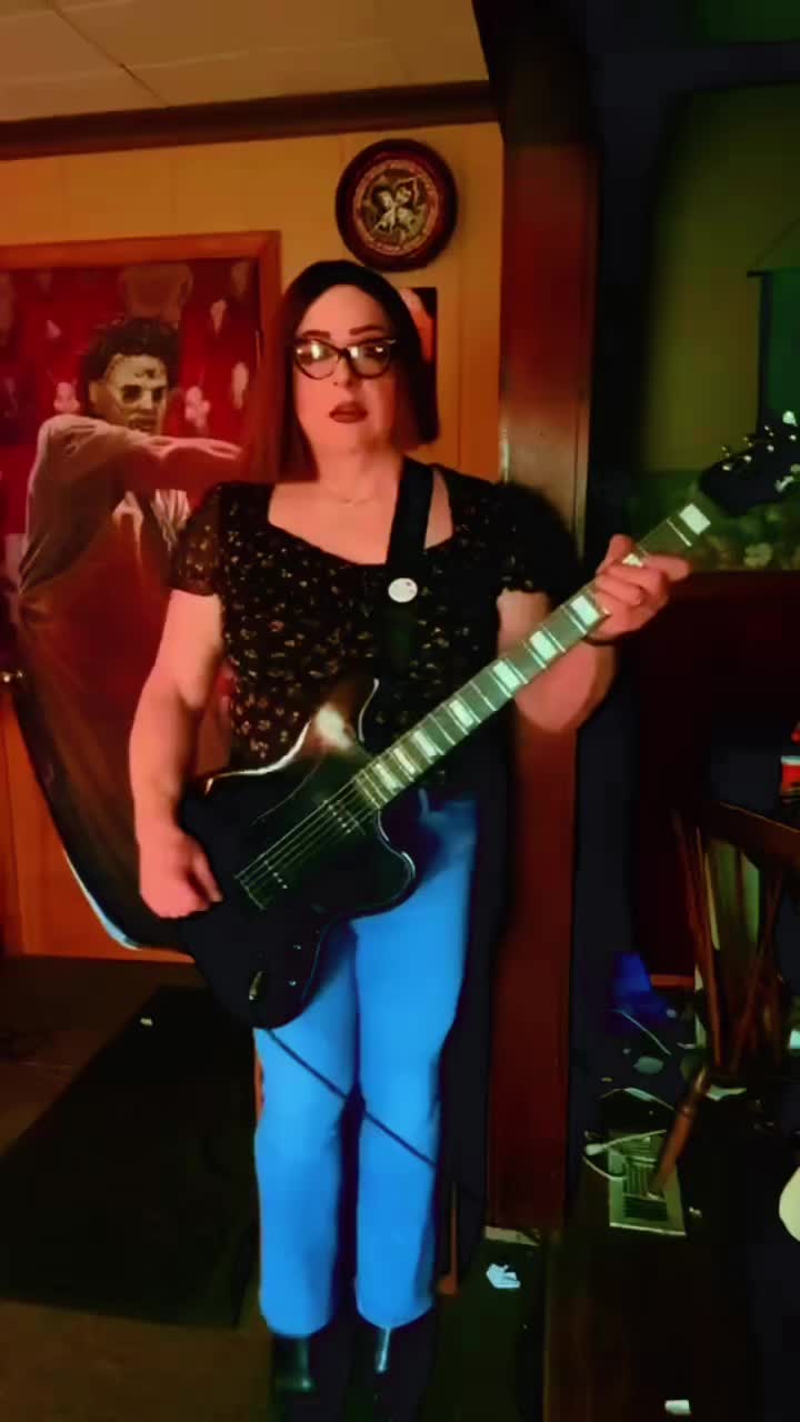 @MindyDeVil