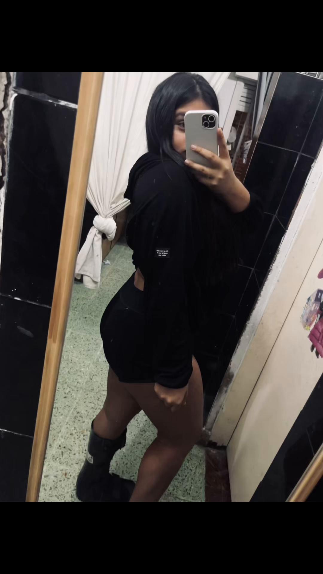 @Loaailinn